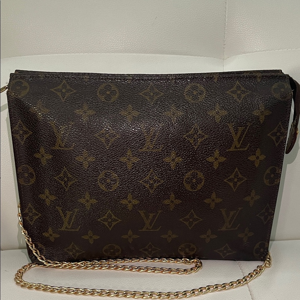 Authentic Louis Vuitton Monogram Cosmetic Accessories Pouch - Picture 2 of 13